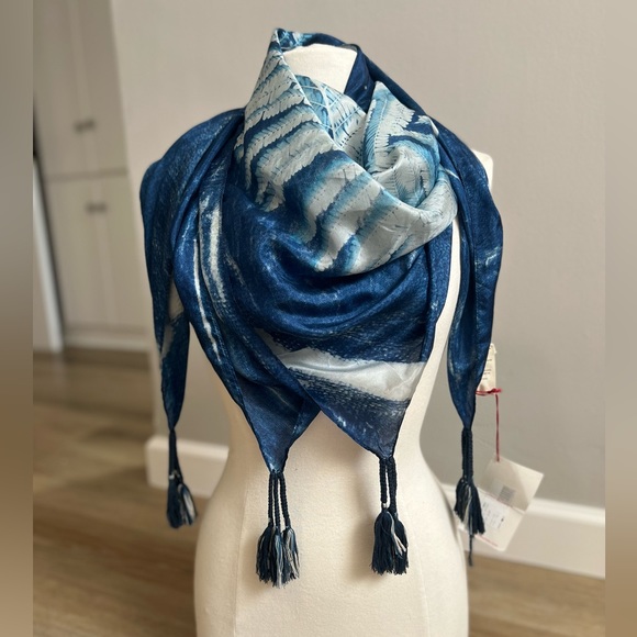 Johnny Was Accessories - Johnny Was silk scarf